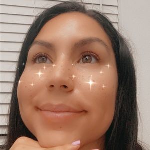 Meet your Posher, Angelica